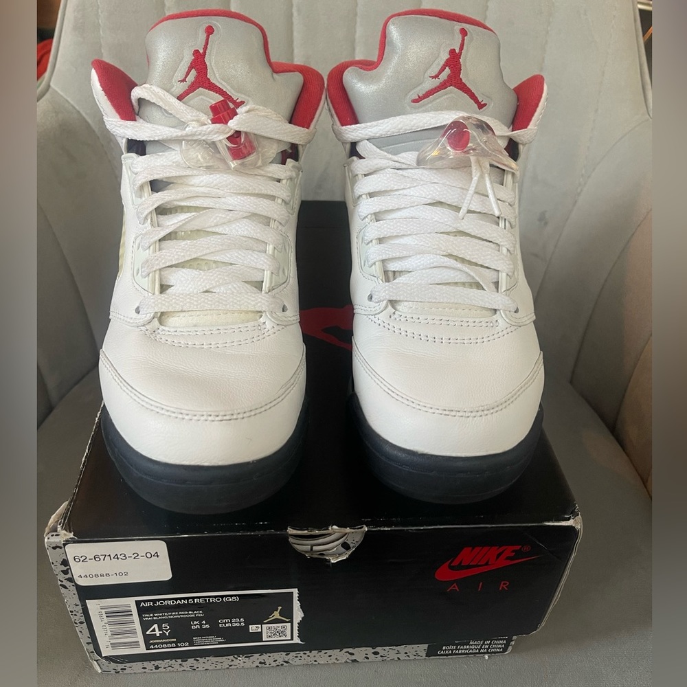 JORDAN 5 RETRO